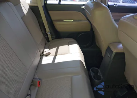 2014 Jeep Compass Latitude z USA, uszkodzony, nr VIN 1C4NJDEB9ED641409